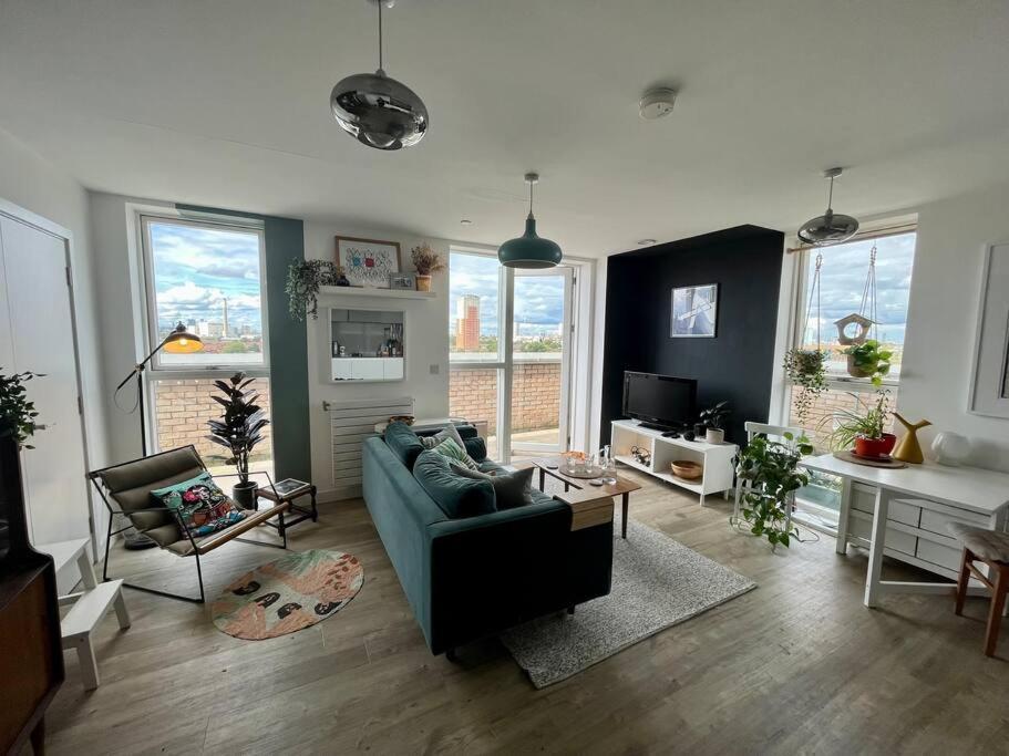 Апартаменты Elegant Chic Living: 1 Bed In Vibrant London Area Экстерьер фото